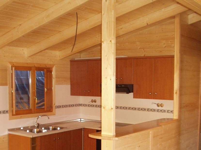 casa prefabricada en madera Arándano de Casas Carbonell barra de madera