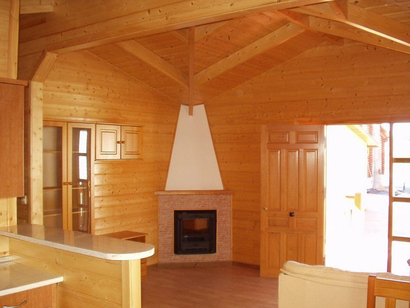 casa de madera Hercules de Casas Carbonell con chimenea opcional