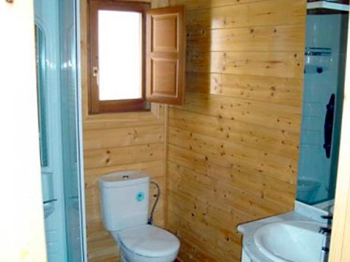casa prefabricada de madera Silvana 3L de Casas Carbonell cabina de ducha